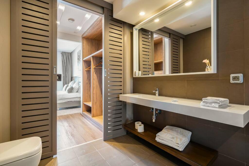 Sublime Appart Sur La Corniche , Luxueux Et Vue Sur Mer Casablanca Exterior photo